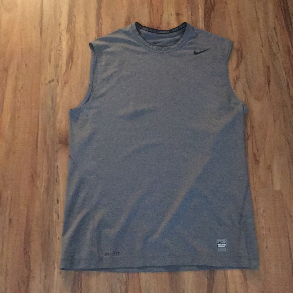 Nike Sleeveless Shirt